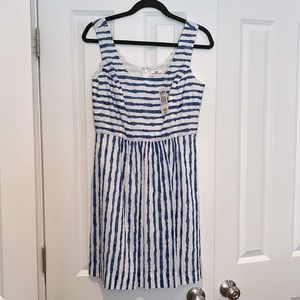 Vineyard Vines womens dress. Size 6. New with tag. Paid $99. Blue and white.